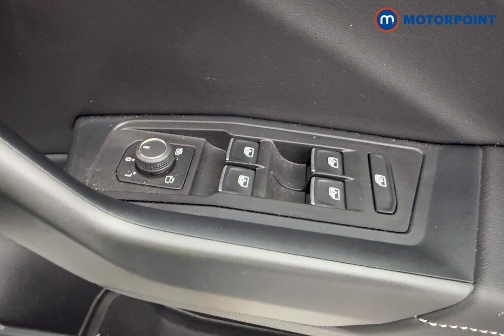 Used Volkswagen T-Roc 2024 for sale - 76131783: Photo 25