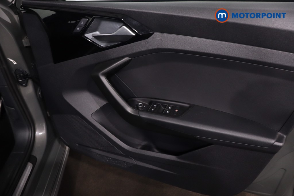 Used Audi A1 for sale - 77297928: Photo 31