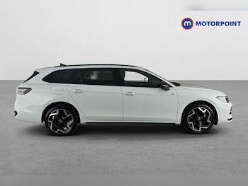 Used Volkswagen Passat 2025 for sale - 79525954: Photo