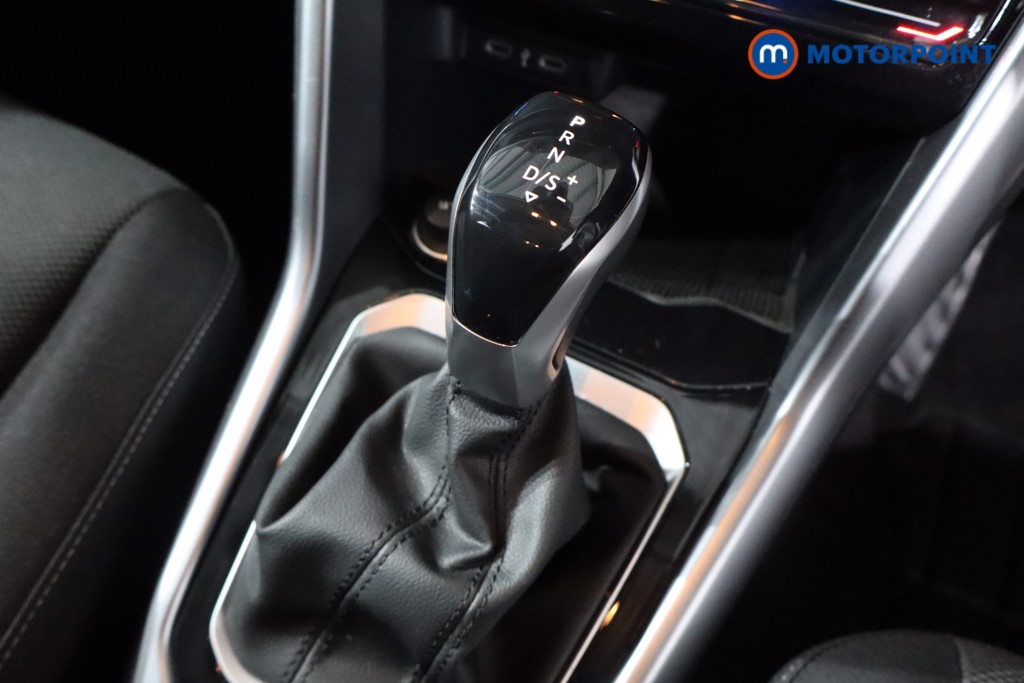 Used Volkswagen T-Roc 2023 for sale - 76612016: Photo 16