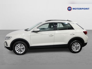 Used Volkswagen T-Roc 2023 for sale - 76612016: Photo