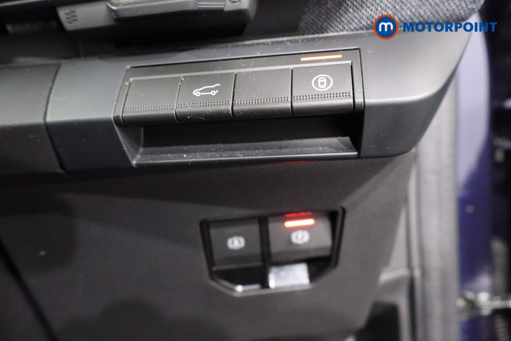 Used Renault Scenic E-Tech 2024 for sale - 76394569: Photo 28