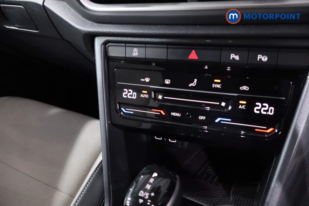 Used Volkswagen T-Roc 2025 for sale - 78064848: Photo 28