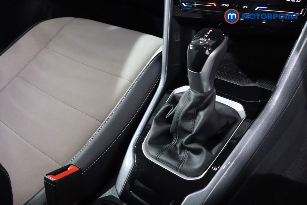 Used Volkswagen T-Roc 2025 for sale - 78064848: Photo 29