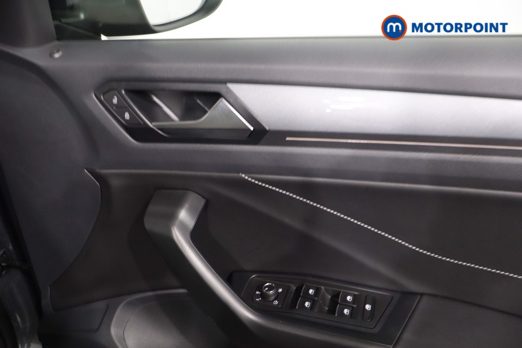 Used Volkswagen T-Roc 2025 for sale - 78064848: Photo 34