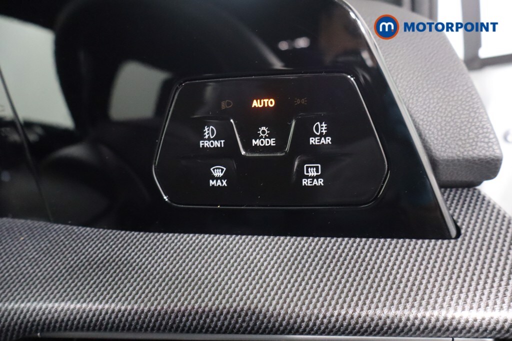 Used Volkswagen Golf 2024 for sale - 76105104: Photo 28