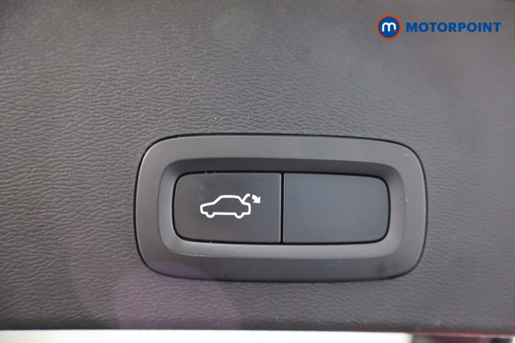 Used Volvo XC40 2021 for sale - 76394863: Photo 44