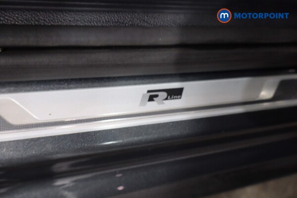 Used Volkswagen T-Roc 2021 for sale - 76105065: Photo 32