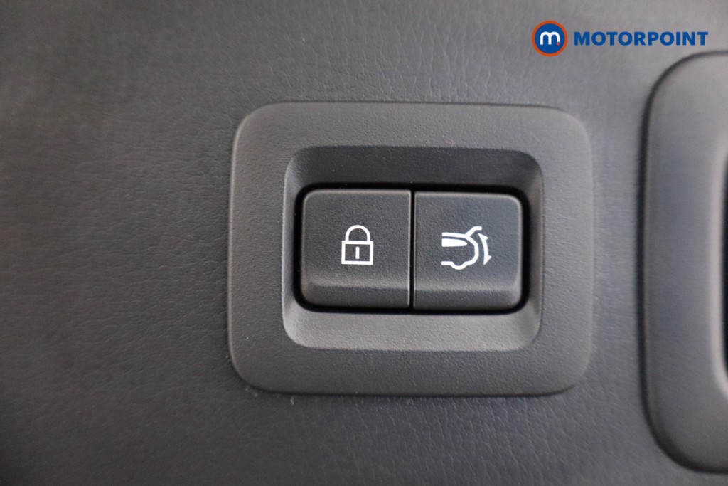Used Mazda CX-30 2022 for sale - 76105069: Photo 48