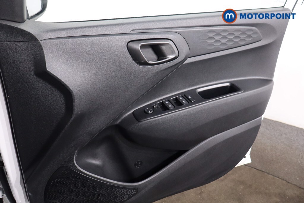 Used Hyundai i10 for sale - 78162885: Photo 28