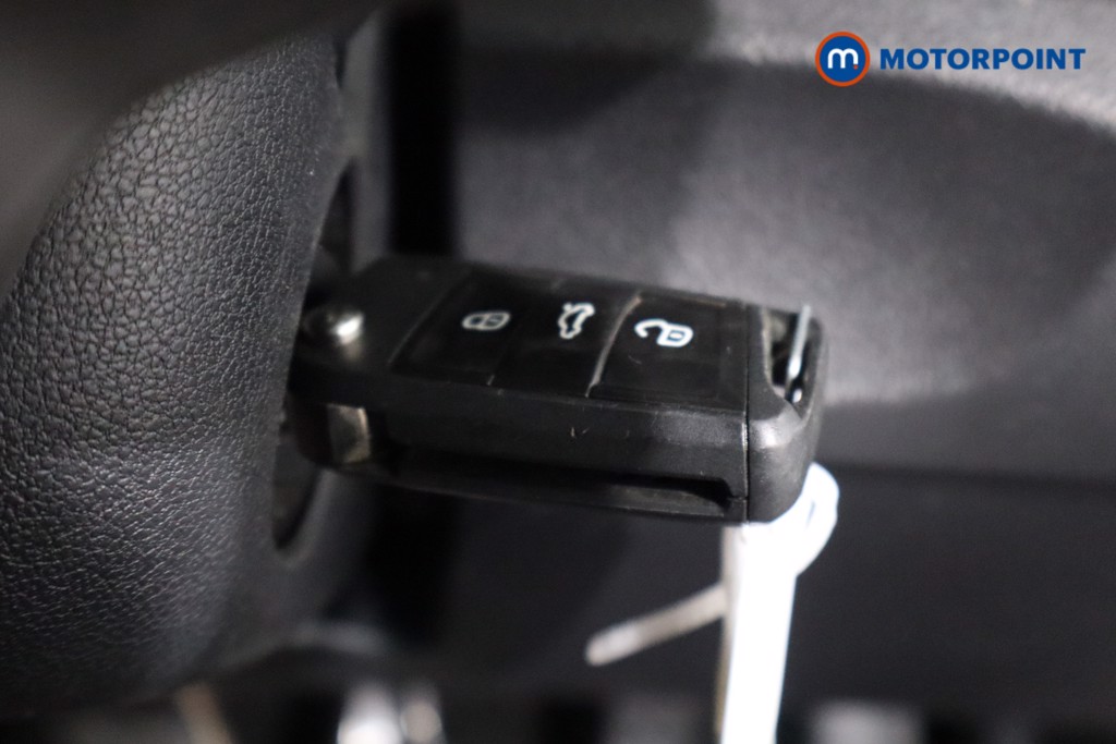 Used Volkswagen T-Roc 2023 for sale - 77604458: Photo 21