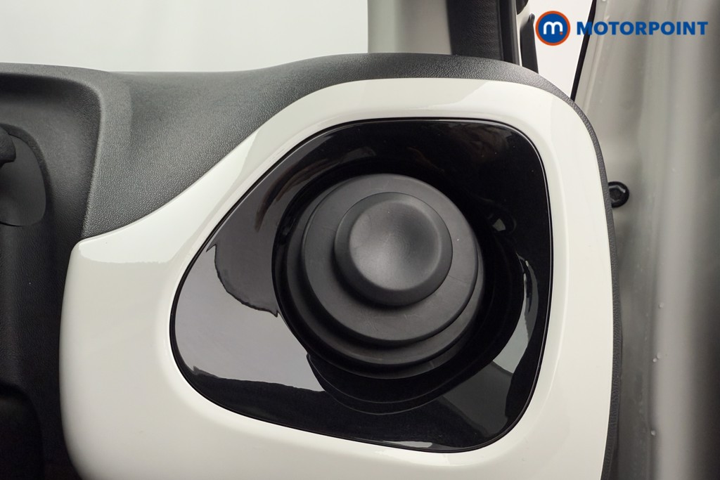 Used Toyota AYGO 2018 for sale - 77374025: Photo 23