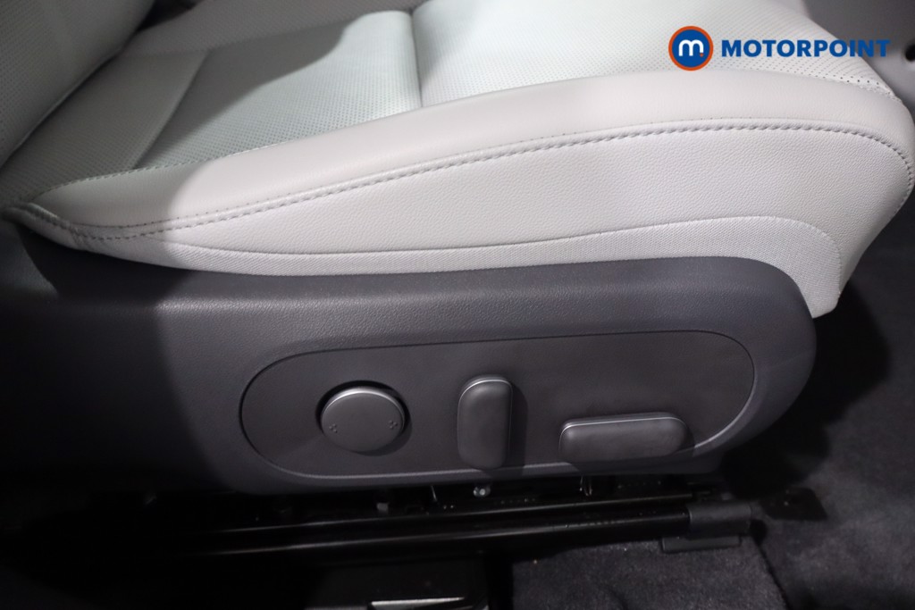 Used Hyundai KONA 2024 for sale - 76157579: Photo 32