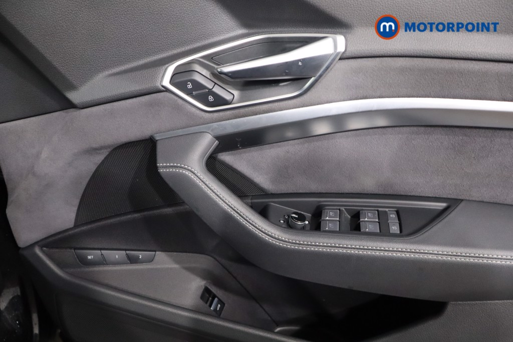 Used Audi e-tron 2022 for sale - 76405435: Photo 32