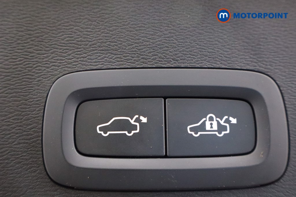 Used Volvo XC40 2022 for sale - 76958079: Photo 46