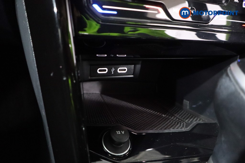 Used Volkswagen T-Roc 2022 for sale - 76946287: Photo 25