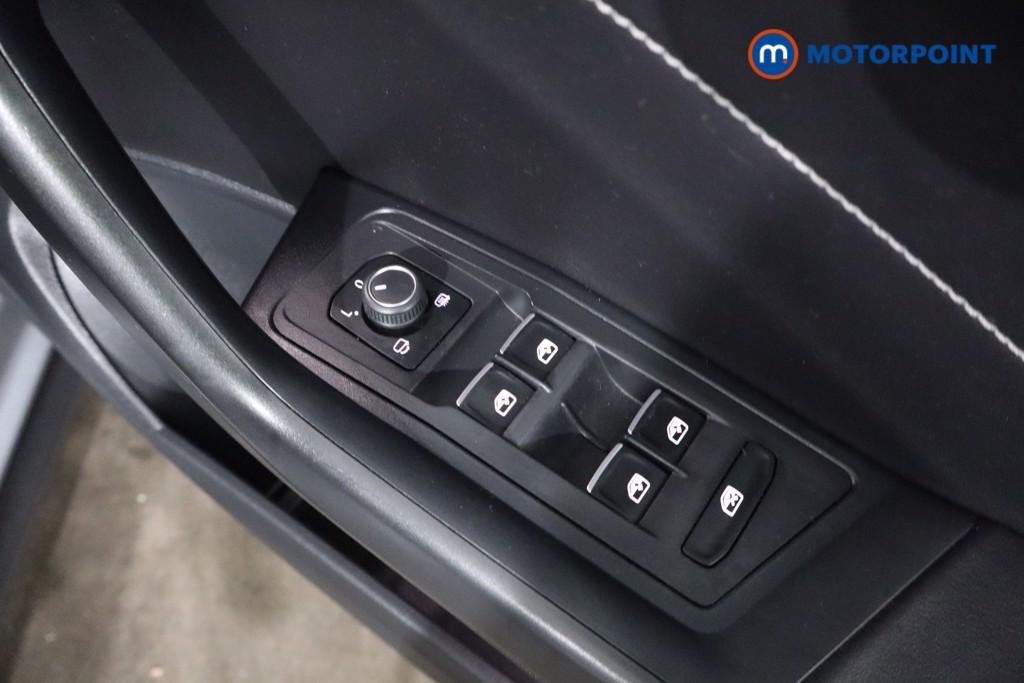 Used Volkswagen T-Roc 2022 for sale - 76946287: Photo 32