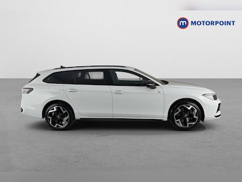 Used Volkswagen Passat 2025 for sale - 79549010: Photo