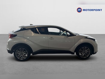 Used Toyota C-HR 2023 for sale - 78899772: Photo
