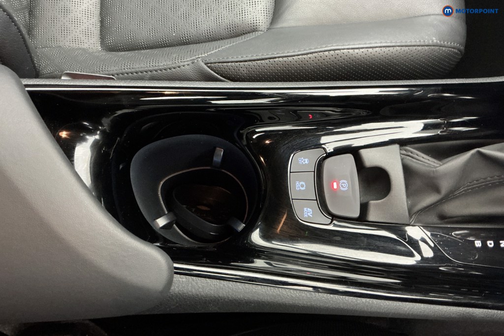 Used Toyota C-HR 2023 for sale - 77980270: Photo 25