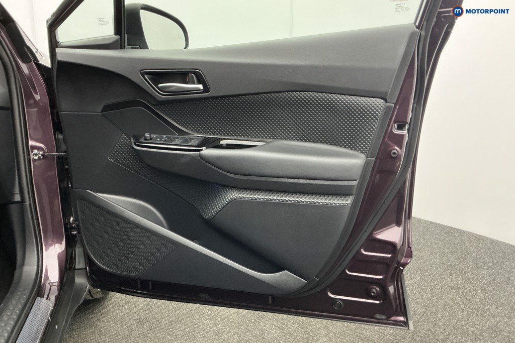 Used Toyota C-HR 2023 for sale - 77980270: Photo 33