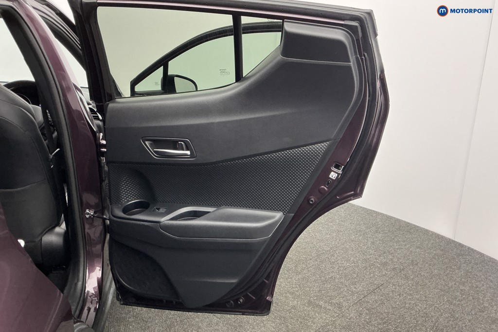 Used Toyota C-HR 2023 for sale - 77980270: Photo 35