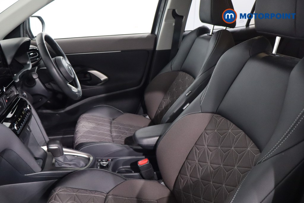 Used Toyota Yaris Cross 2024 for sale - 77916759: Photo 12