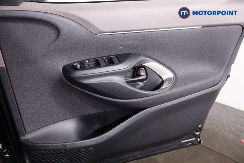 Used Toyota Yaris Cross 2024 for sale - 77916759: Photo 28