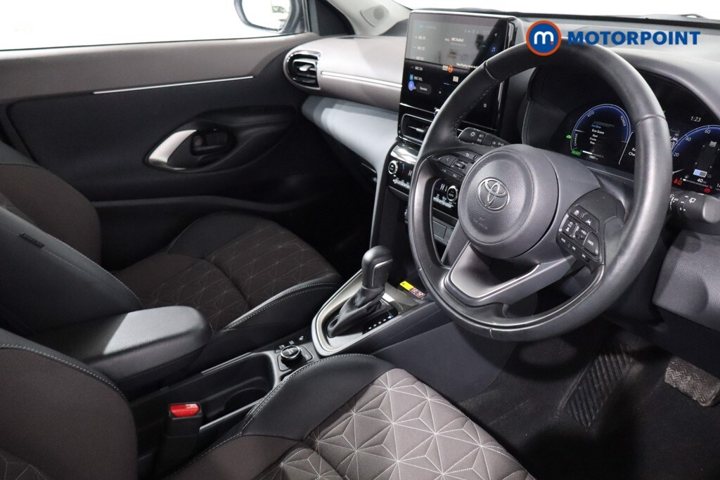 Used Toyota Yaris Cross 2024 for sale - 77916759: Photo 33