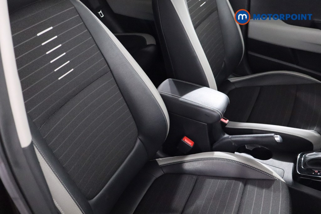 Used Kia Stonic 2019 for sale - 76792615: Photo 31