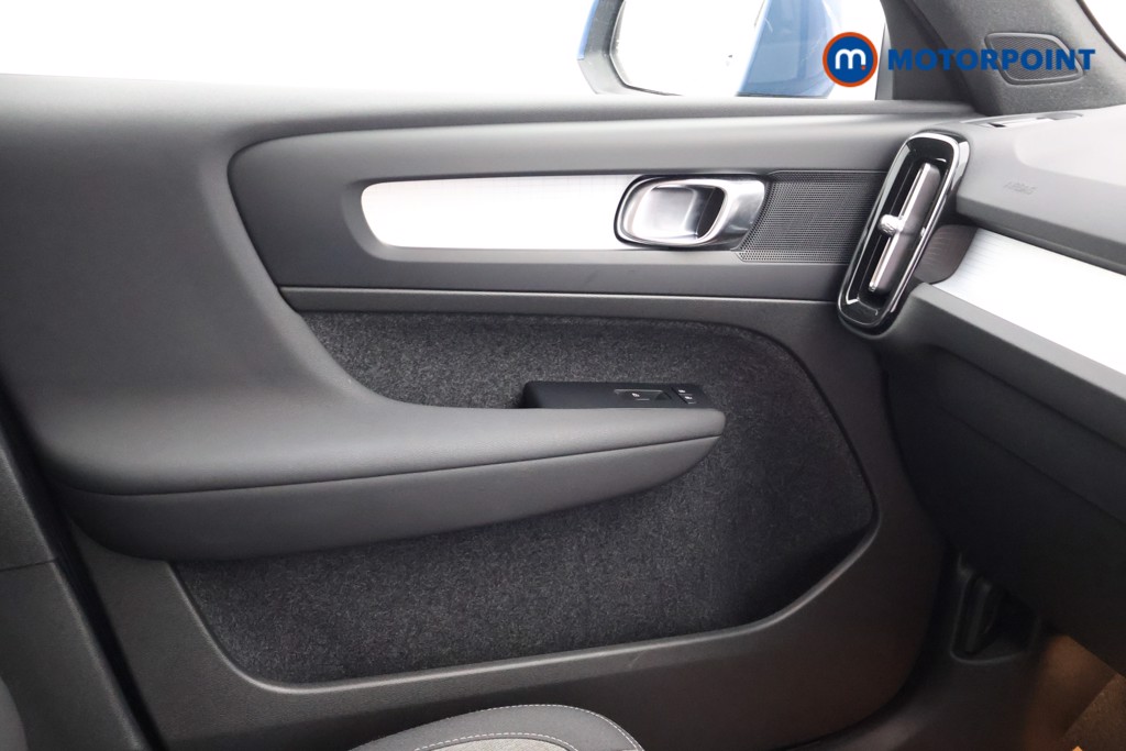 Used Volvo XC40 2023 for sale - 77128358: Photo 18