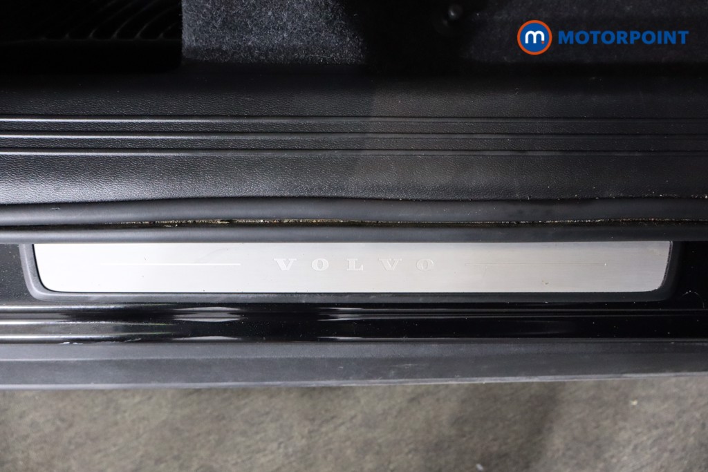 Used Volvo XC40 2023 for sale - 76889954: Photo 28