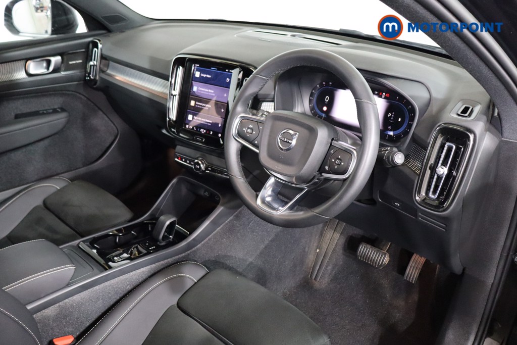 Used Volvo XC40 2023 for sale - 76889954: Photo 9