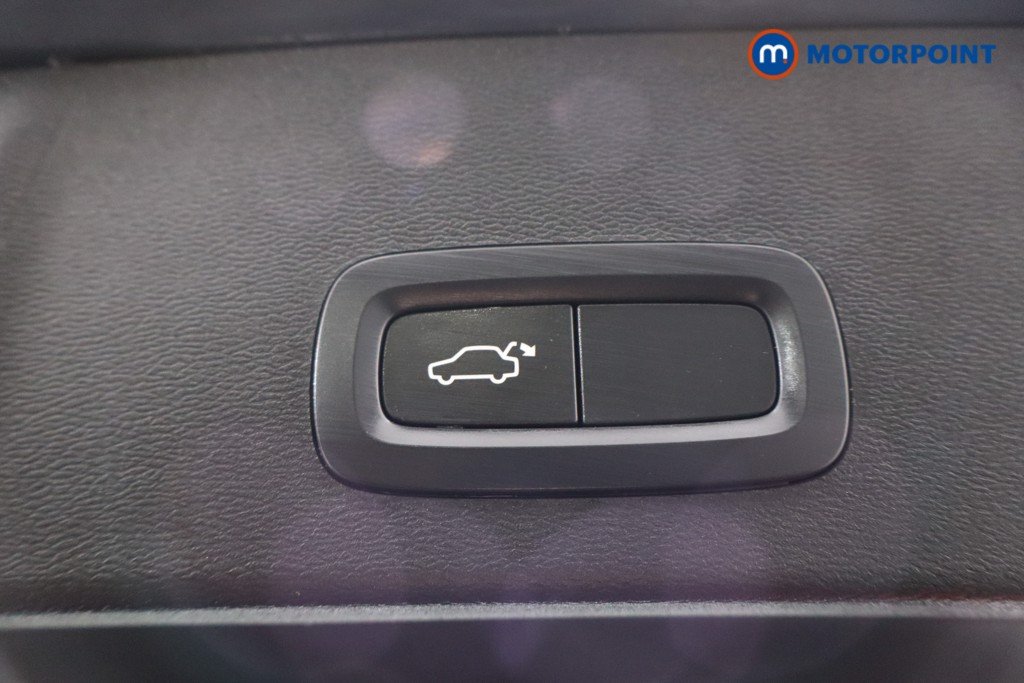 Used Volvo XC40 2019 for sale - 77297790: Photo 43