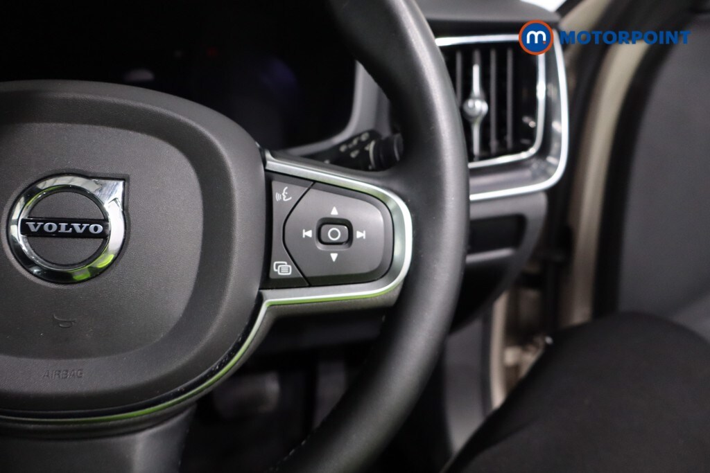 Used Volvo V60 2023 for sale - 75930496: Photo 16