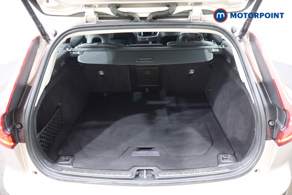 Used Volvo V60 2023 for sale - 75930496: Photo 35