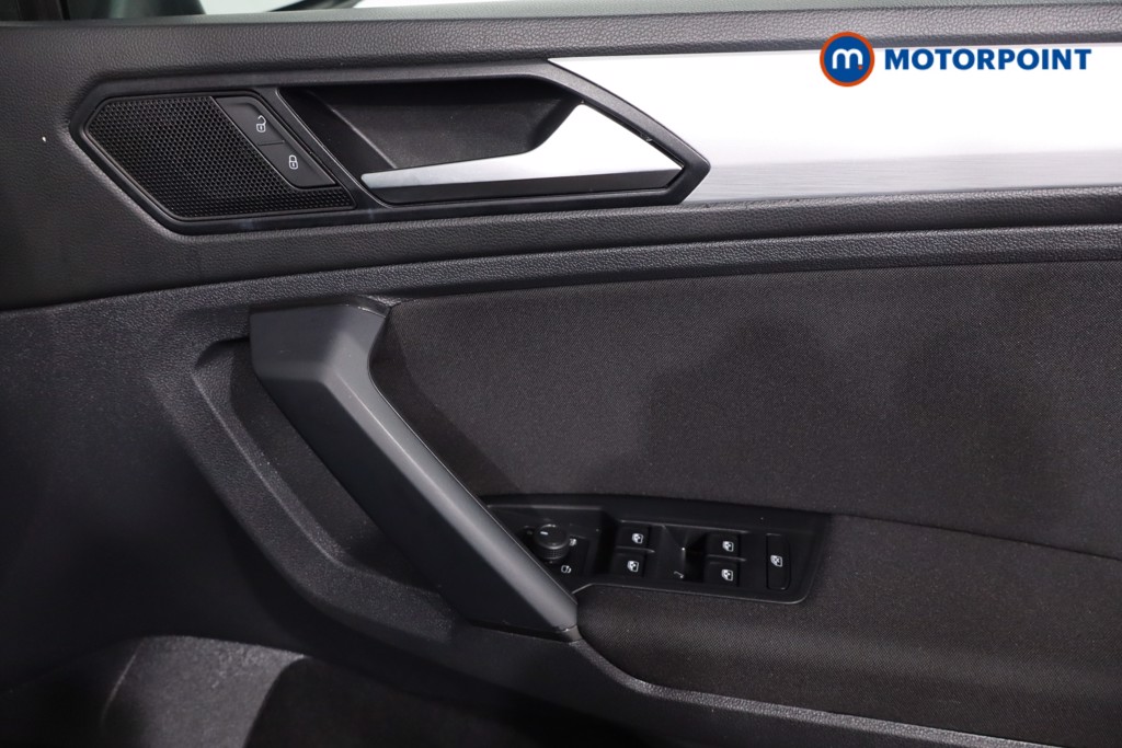 Used Volkswagen Tiguan 2020 for sale - 76330230: Photo 30