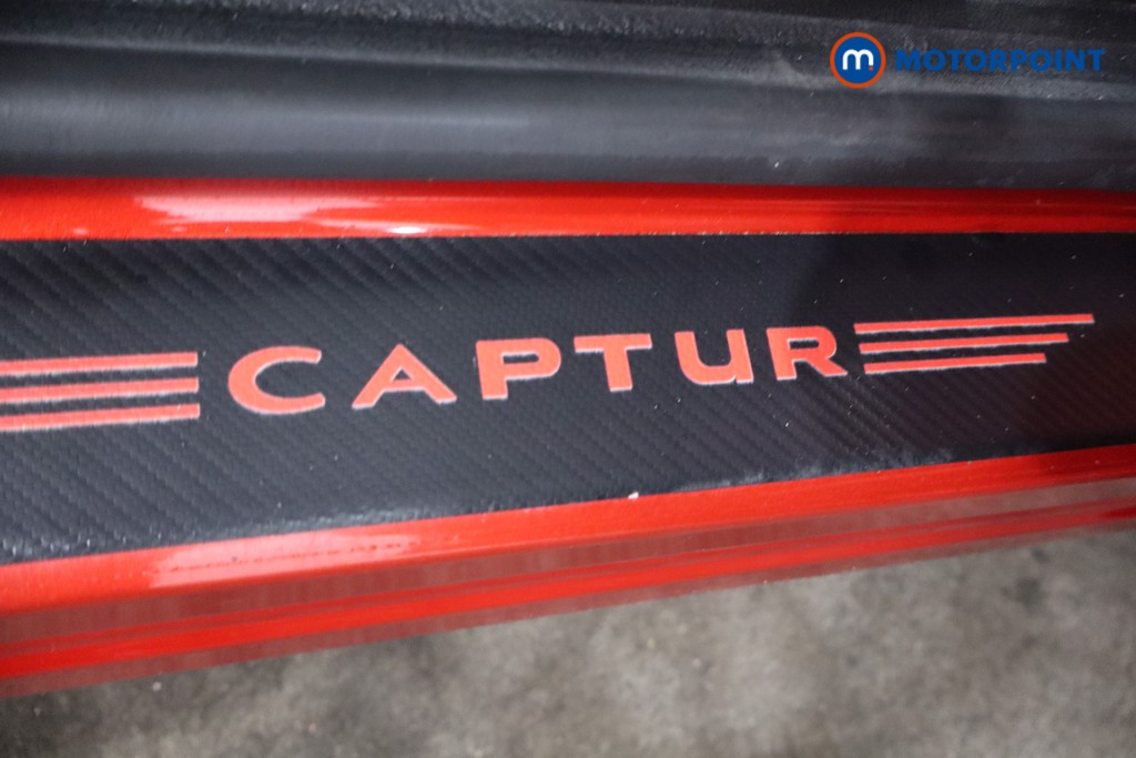 Used Renault Captur 2021 for sale - 76577656: Photo 31