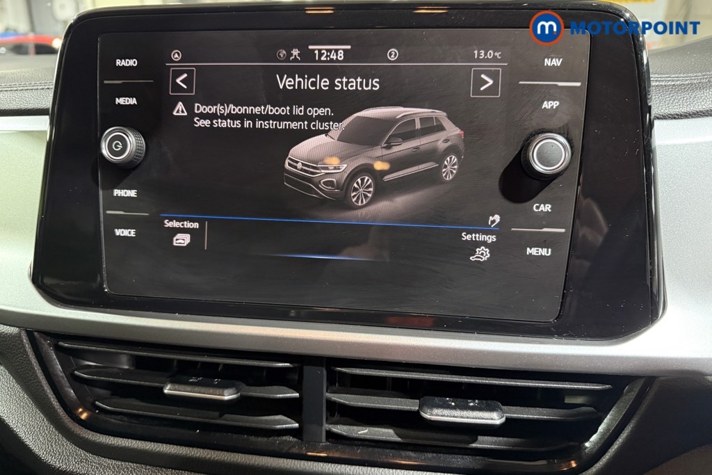 Used Volkswagen T-Roc 2024 for sale - 76933668: Photo 15