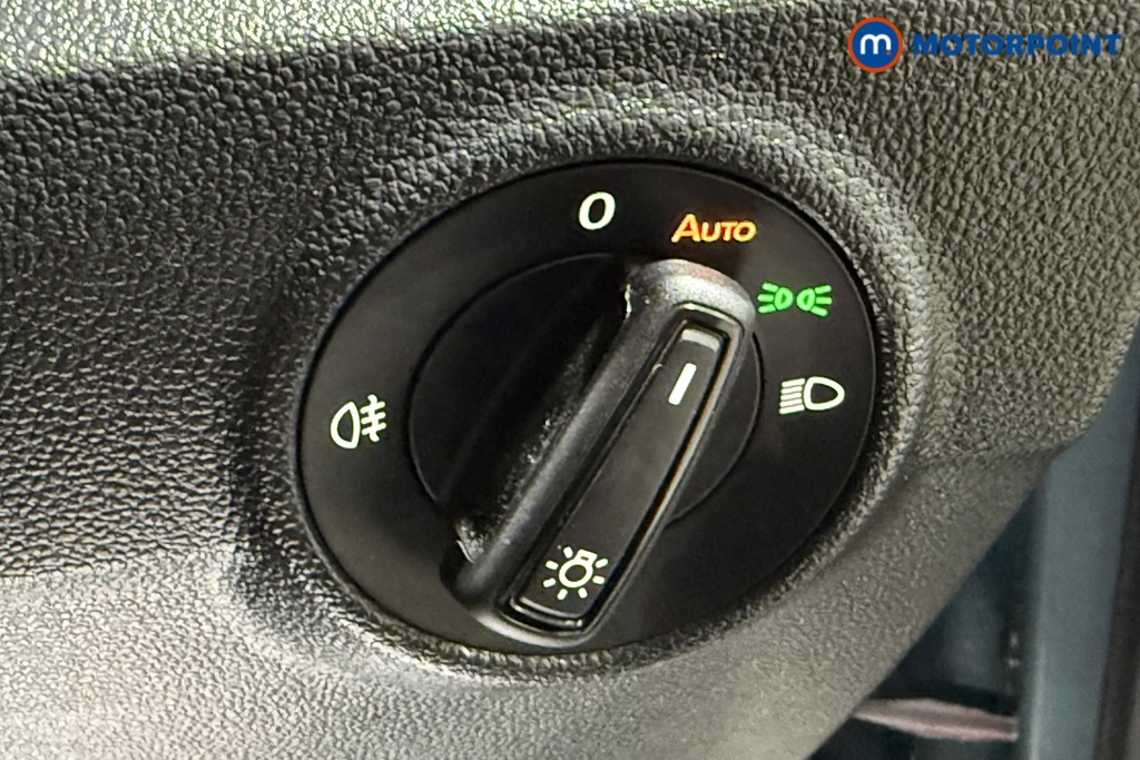 Used Volkswagen T-Roc 2024 for sale - 76933668: Photo 26