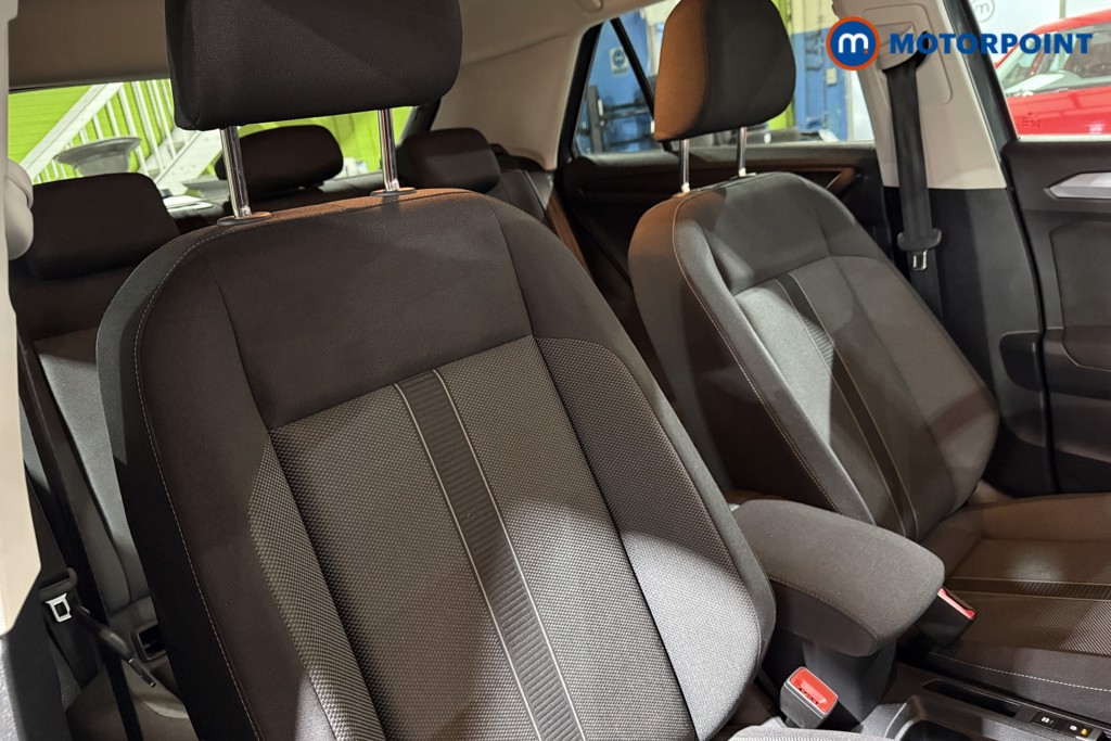 Used Volkswagen T-Roc 2024 for sale - 76933668: Photo 28