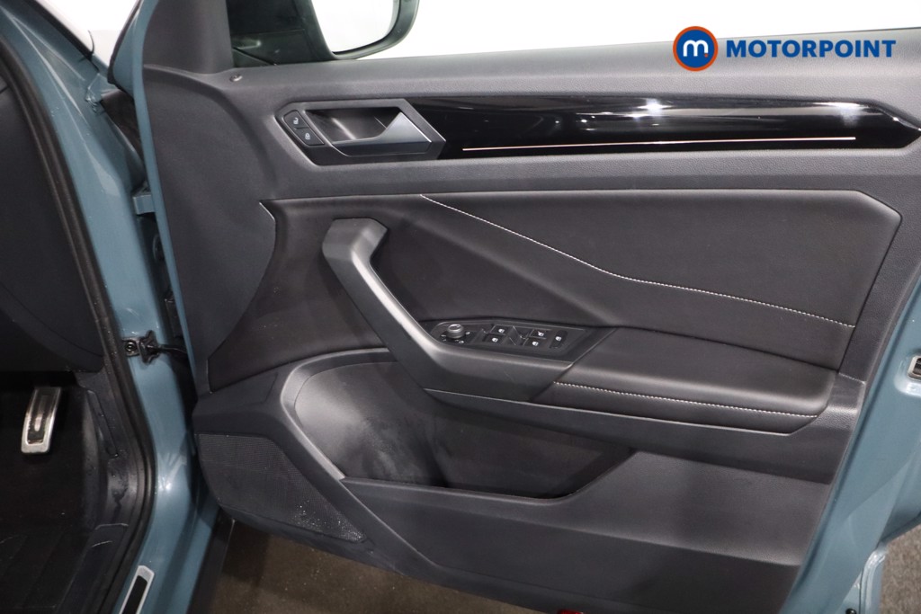 Used Volkswagen T-Roc 2023 for sale - 77312800: Photo 33