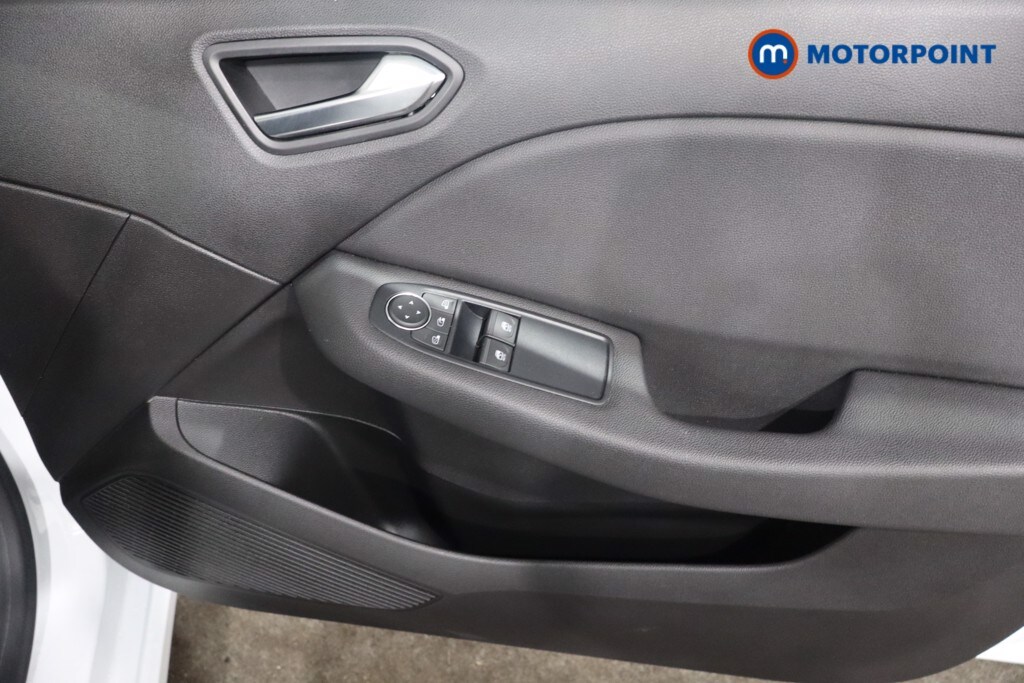 Used Renault Clio 2020 for sale - 75982817: Photo 30