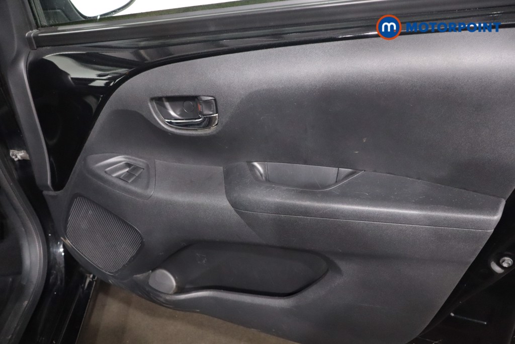 Used Toyota AYGO 2018 for sale - 77872737: Photo 28