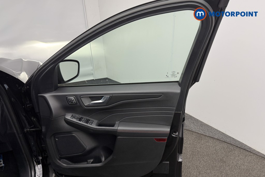 Used Ford Kuga 2024 for sale - 76653569: Photo 31