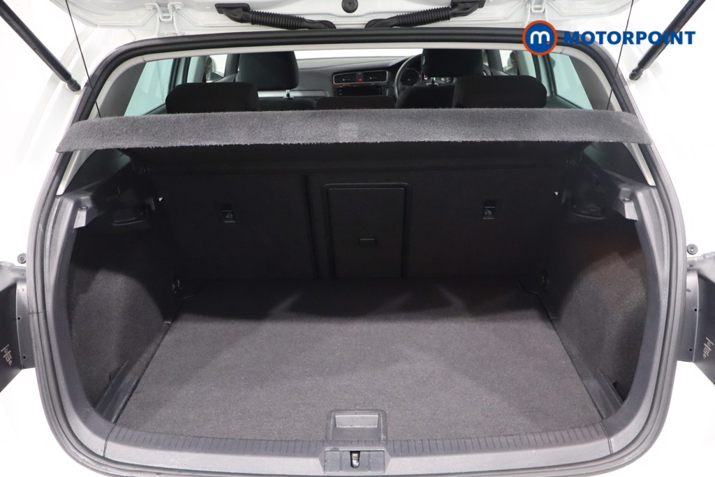 Used Volkswagen Golf 2020 for sale - 76131710: Photo 44