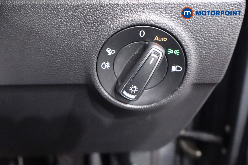 Used Volkswagen T-Roc 2023 for sale - 77653944: Photo 29