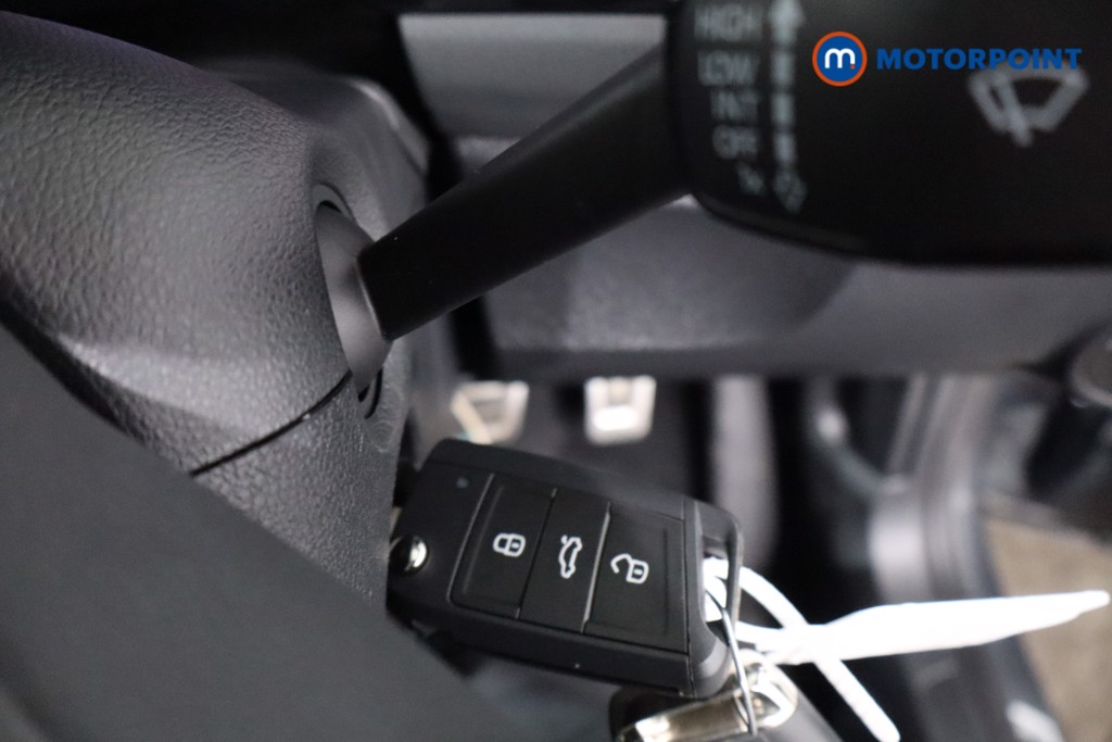 Used Volkswagen T-Roc 2025 for sale - 76394364: Photo 21