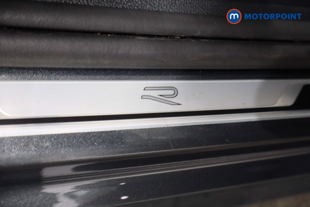 Used Volkswagen T-Roc 2025 for sale - 76394364: Photo 31