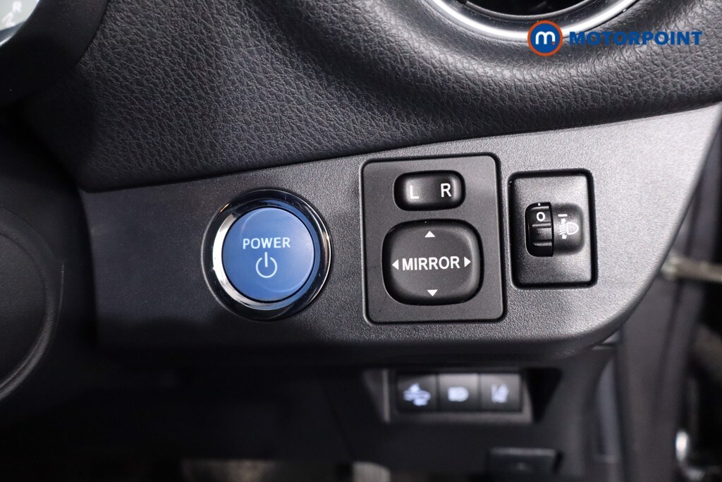 Used Toyota Yaris 2019 for sale - 77872793: Photo 25